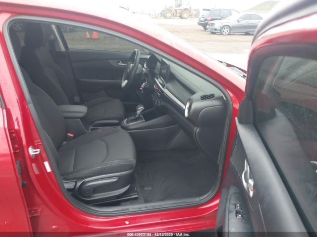 Kia Forte Lxs Image 3