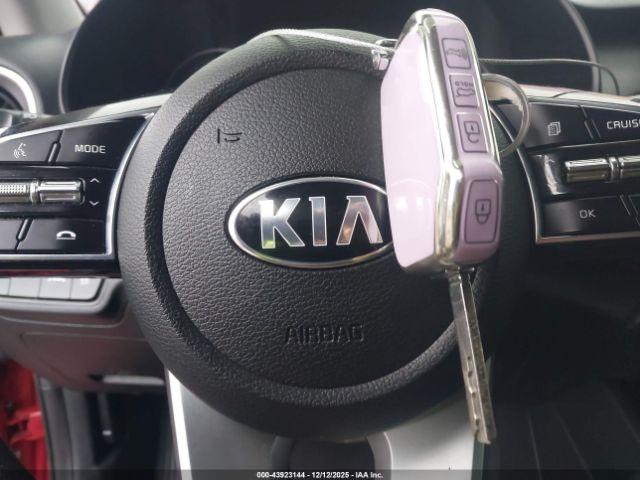 Kia Forte Lxs Image 13