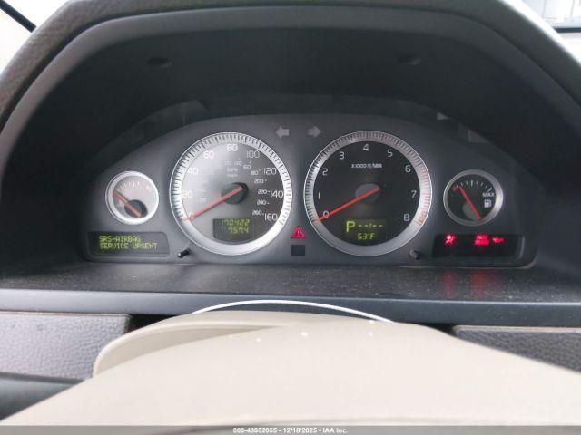 Volvo XC90 V8 Image 6