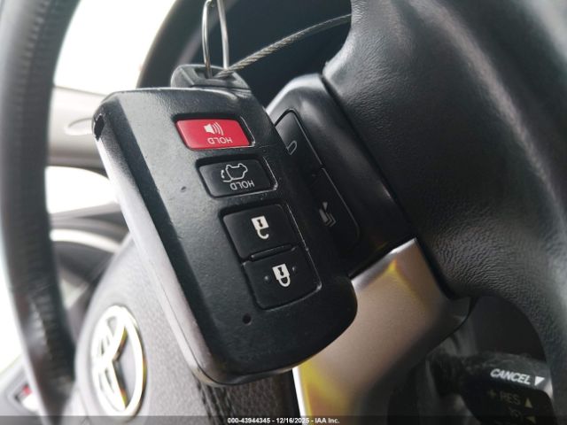 Toyota Highlander Xle V6 Image 12