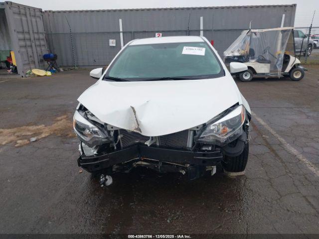 Toyota Corolla Le Plus Image 18