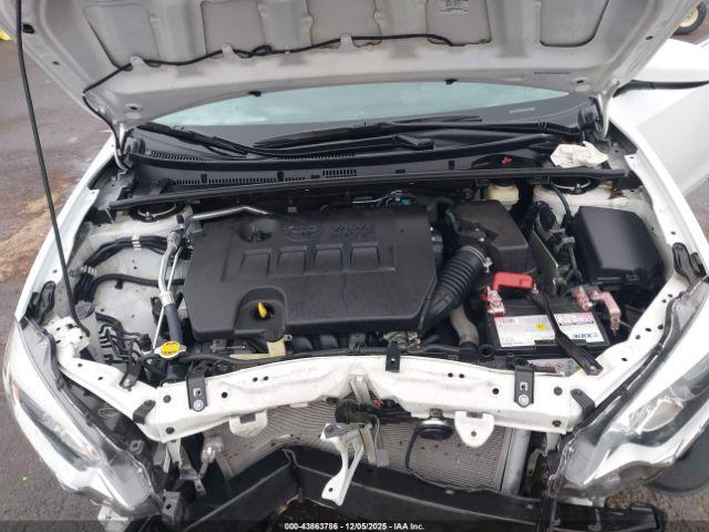 Toyota Corolla Le Plus Image 5