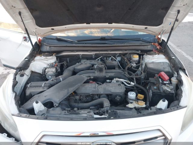 Subaru Outback 2.5i Limited Image 8