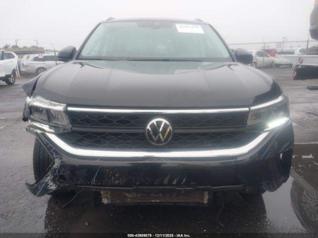 Volkswagen Taos 1.5t Se Image 16