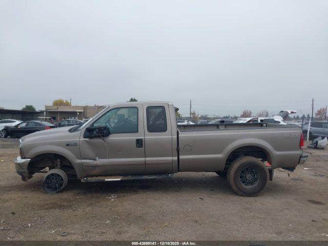 Ford F-350 Image 11