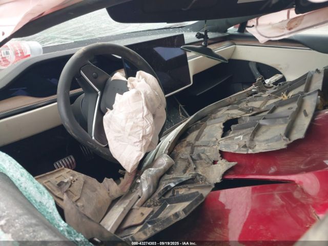 Tesla Model S Image 8