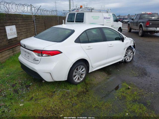 Toyota Corolla Hybrid Le Image 10