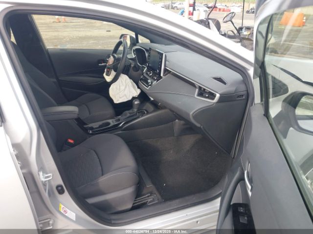 Toyota Corolla Se Image 12