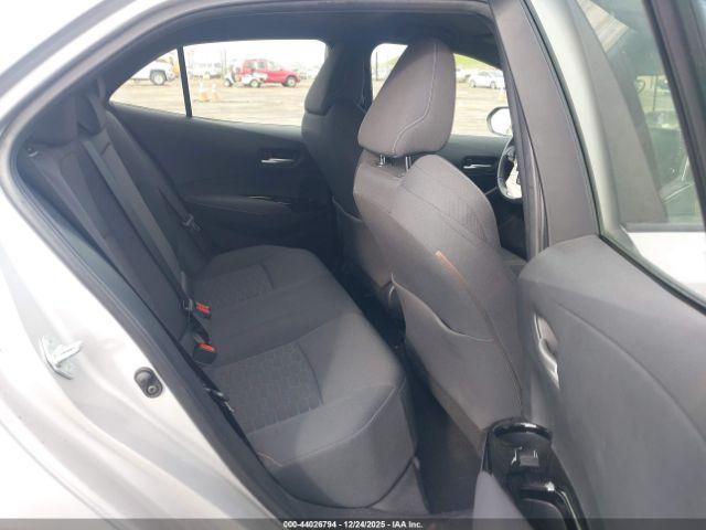 Toyota Corolla Se Image 10