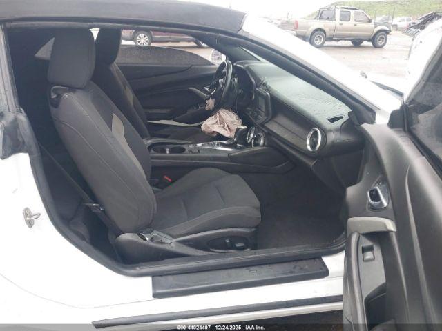 Chevrolet Camaro 1lt Image 16