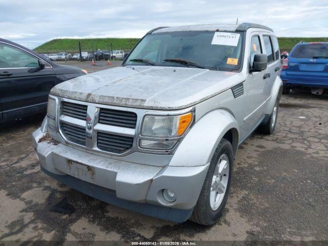 Dodge Nitro Image 6