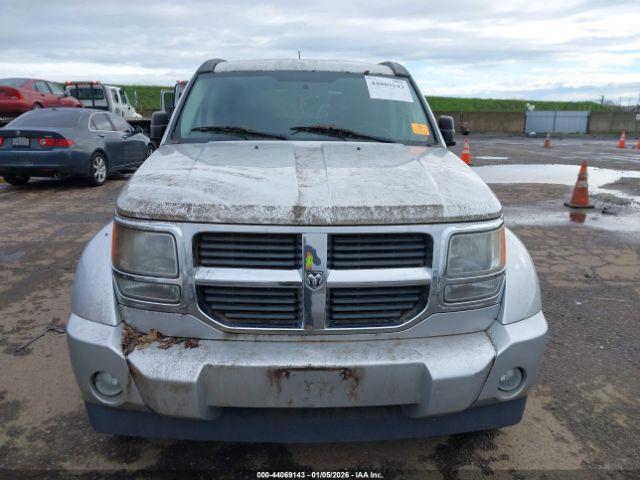 Dodge Nitro Image 10