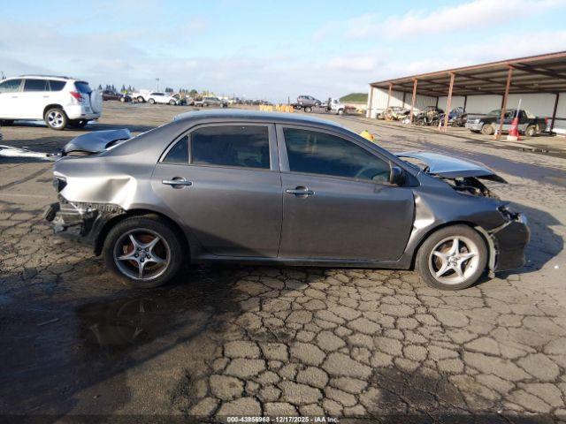 Toyota Corolla Le Image 12