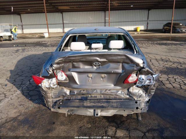 Toyota Corolla Le Image 9