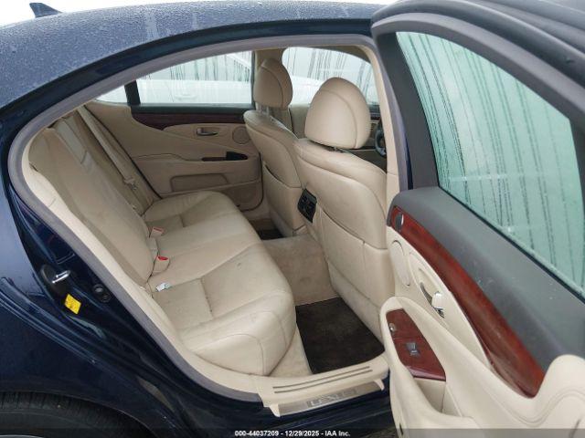 Lexus LS Image 7