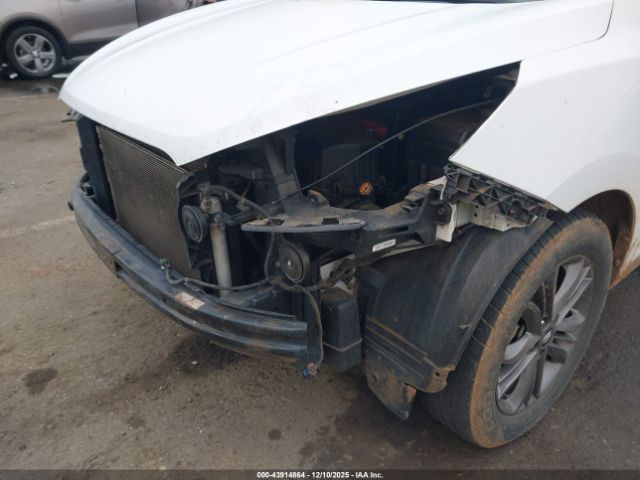 Hyundai TUCSON Se Image 4