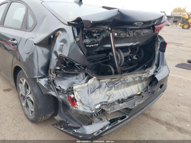 Kia Forte Lxs Image 7