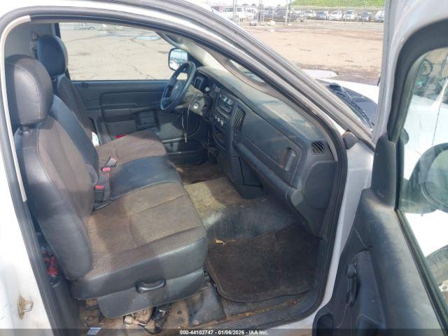 Dodge Ram 1500 St Image 11