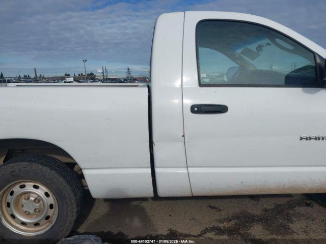 Dodge Ram 1500 St Image 4