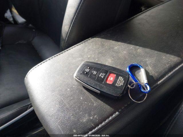 Toyota Prius Prime Advanced Image 3