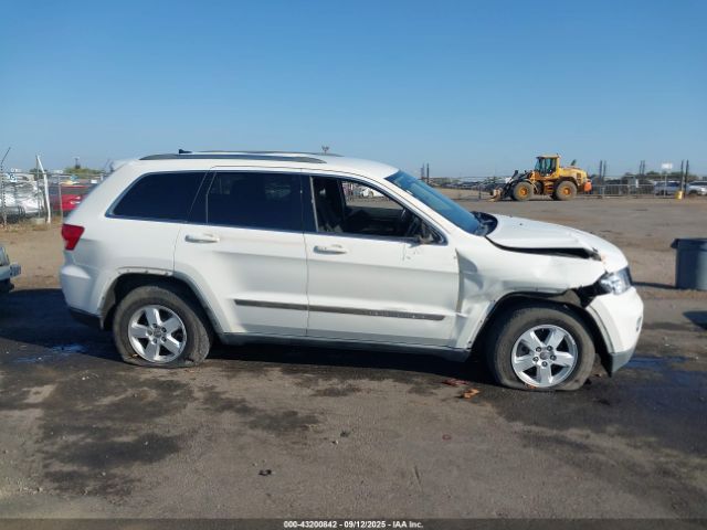 Jeep Grand Cherokee Laredo Image 11