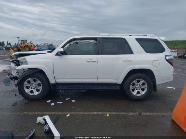Toyota 4Runner Sr5 Image 15