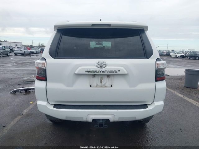 Toyota 4Runner Sr5 Image 17