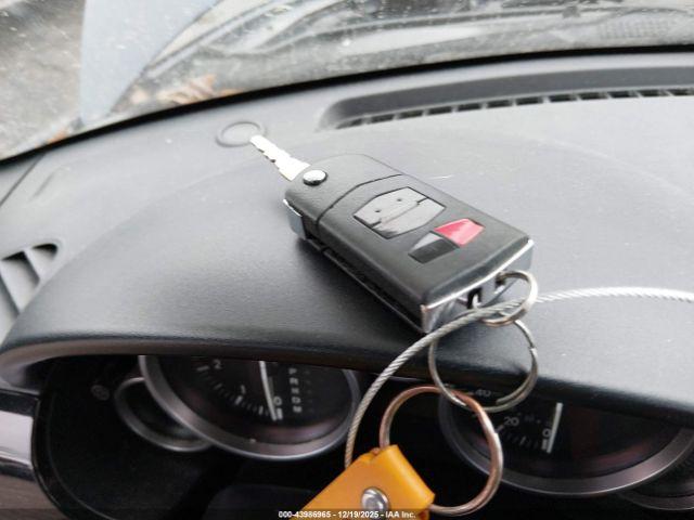 Mazda Mx-5 Grand Touring Image 15