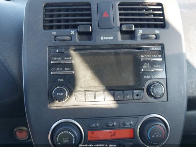 Nissan LEAF S Image 11