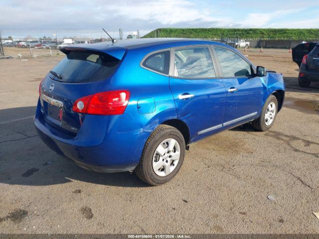 Nissan Rogue S Image 2