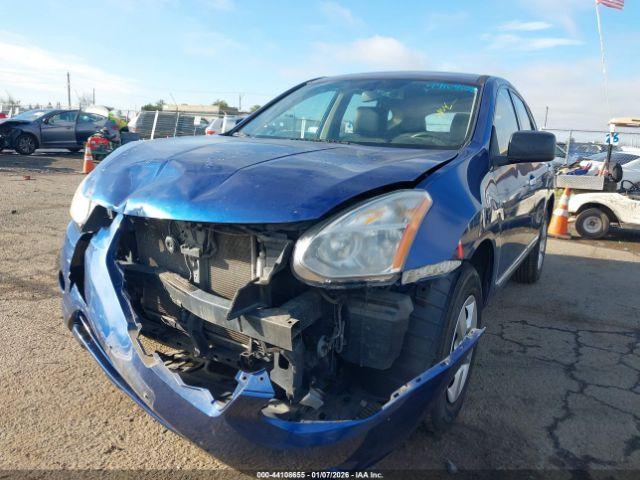 Nissan Rogue S Image 3