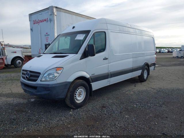 Mercedes-Benz Sprinter 2500 High Roof Image 5