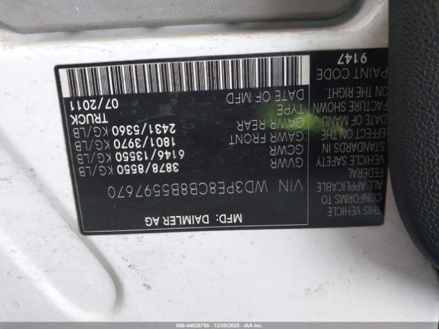 Mercedes-Benz Sprinter 2500 High Roof Image 8