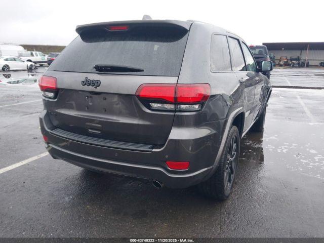 Jeep Grand Cherokee Altitude 4x4 Image 4