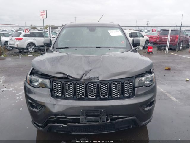 Jeep Grand Cherokee Altitude 4x4 Image 14