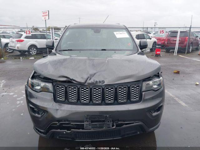 Jeep Grand Cherokee Altitude 4x4 Image 14