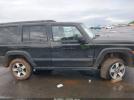 Jeep Commander Sport Image 10